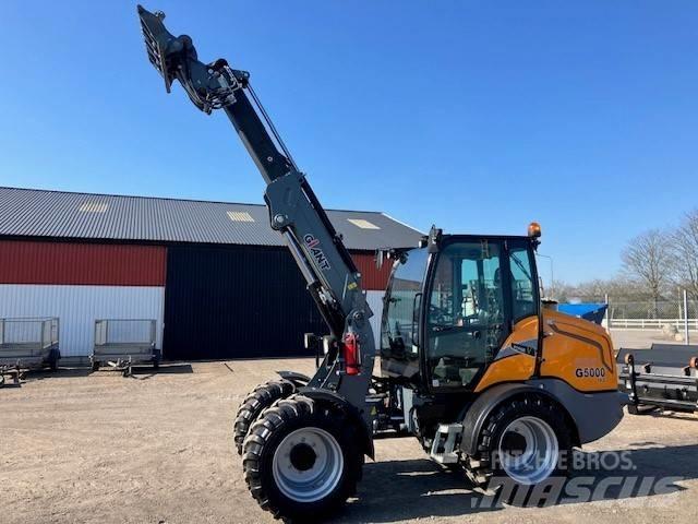 GiANT G5000 tele Manipulatoare agricole