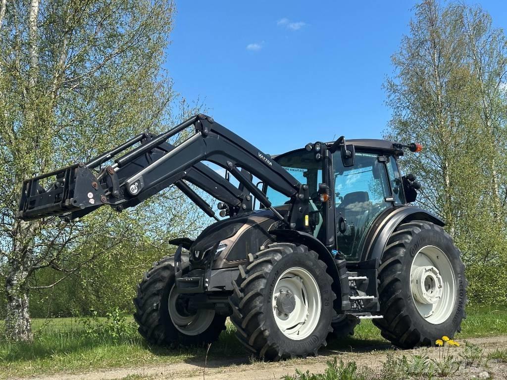 Valtra G 135 Active Tractoare