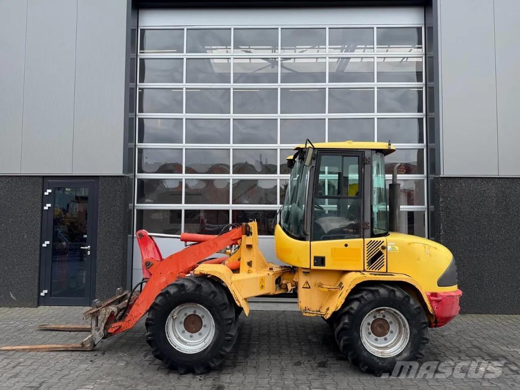 Volvo L35B Incarcator pe pneuri