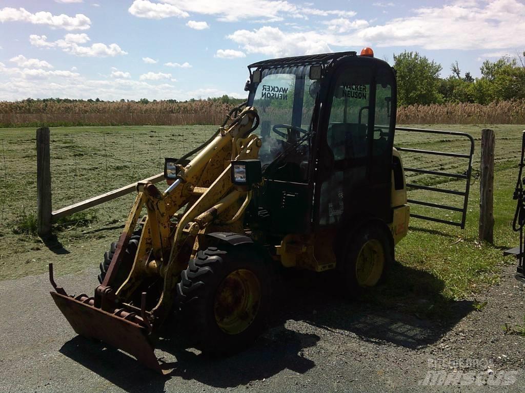 Wacker Neuson WL 25 Incarcator pe pneuri