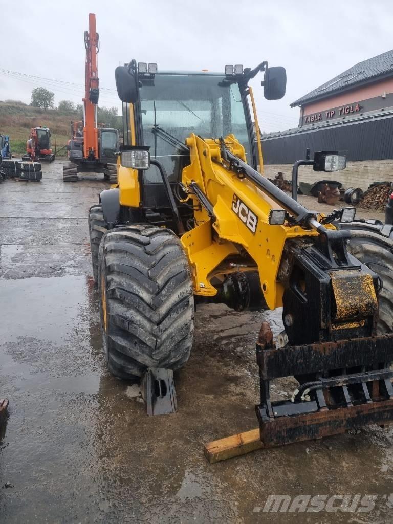 JCB TM 320S Manipulatoare agricole