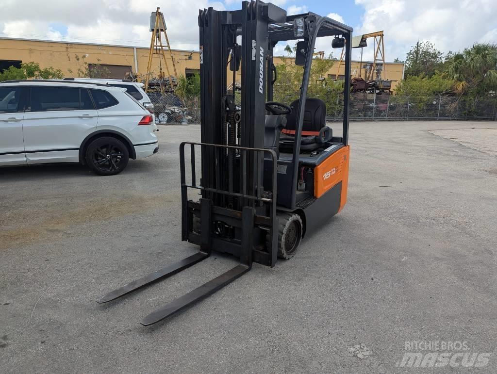 Doosan B 15 T-7 Stivuitor electric