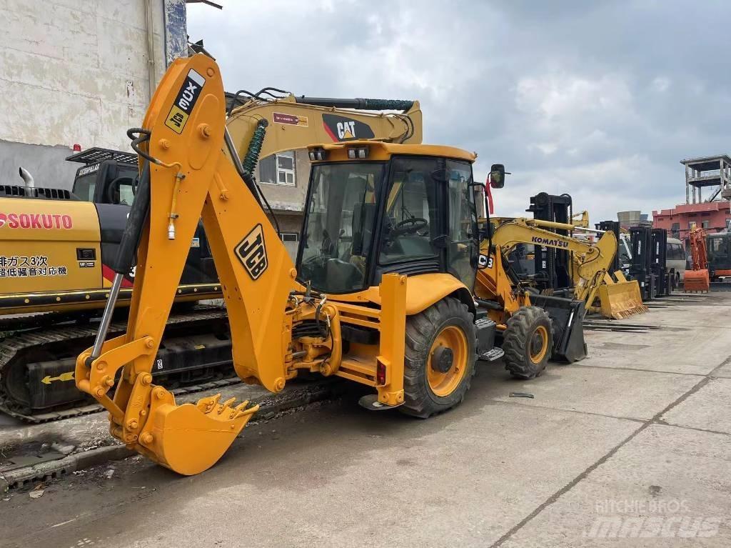 JCB 3 CX Buldoexcavatoare