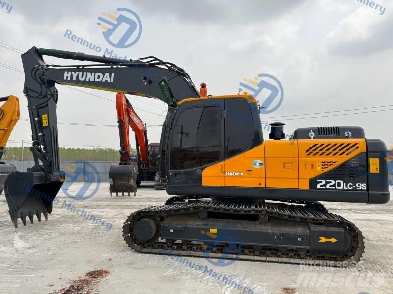Hyundai R220LC-9S Excavatoare pe șenile
