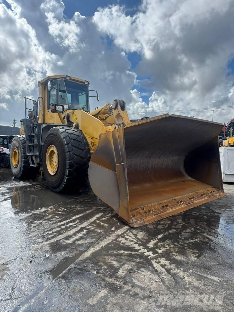 Komatsu WA 320-8 Incarcator pe pneuri