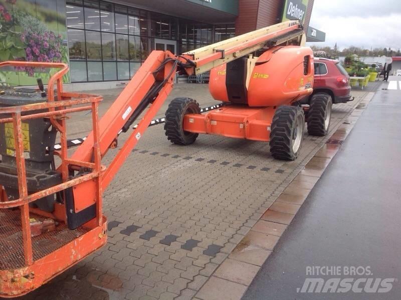 JLG 600 AJ Nacele cu brat articulat
