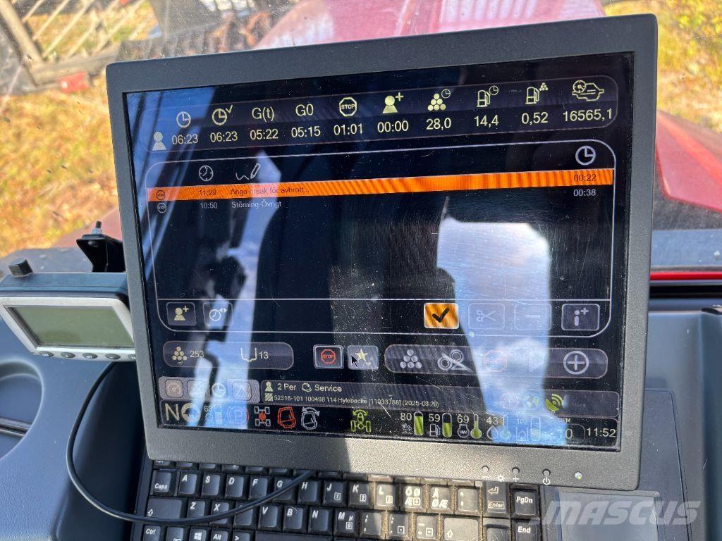 Komatsu 895 Transportoare