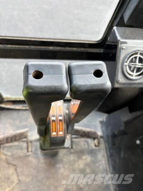 Morooka MST 2200 V D Autobasculante cu senile