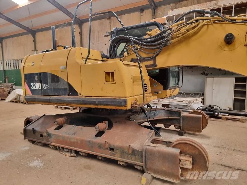 CAT 320 D Excavatoare pe șenile
