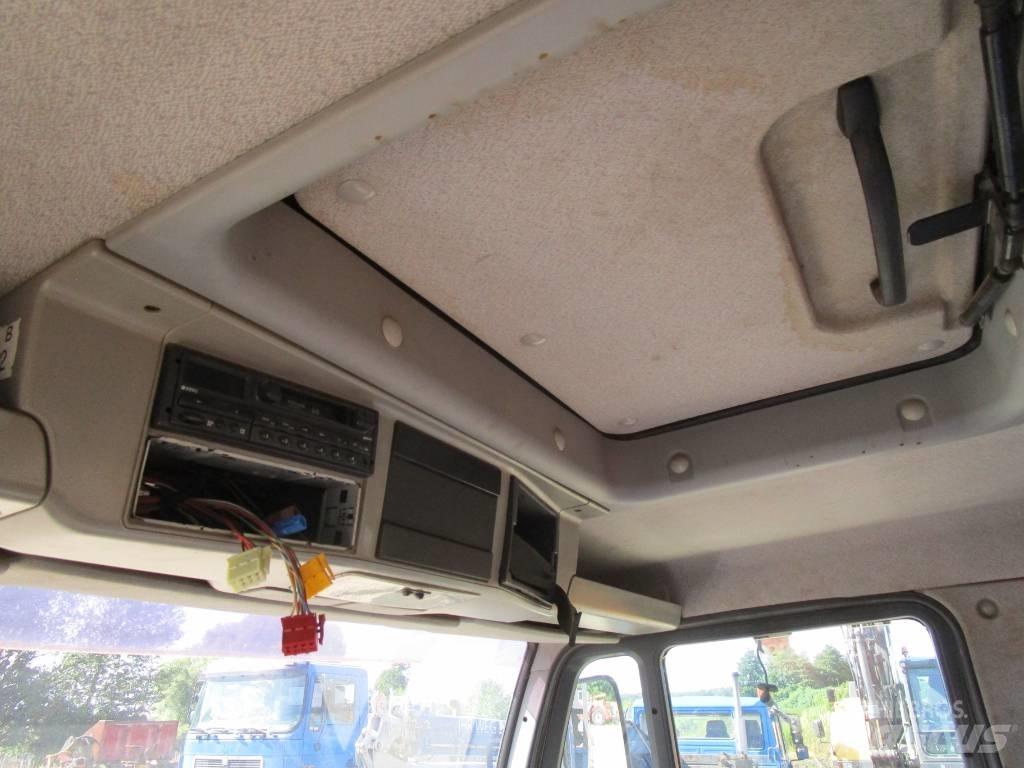 MAN LE 180C  L 2000 Autobasculanta