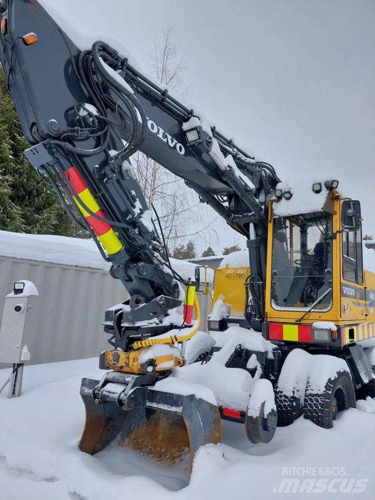 Volvo EW 200 Excavatoare cu roti