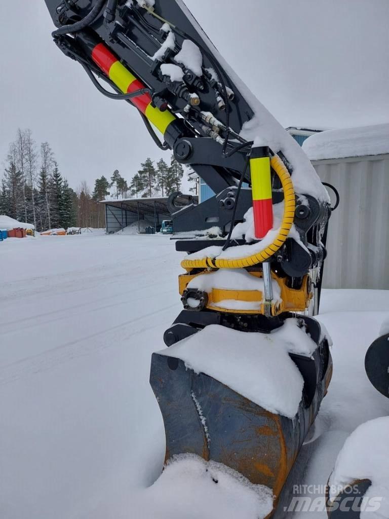 Volvo EW 200 Excavatoare cu roti