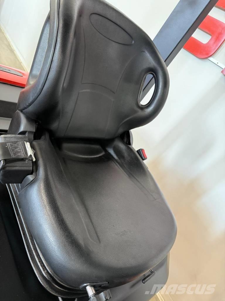 EP 11013 - EFL252 Stivuitor electric