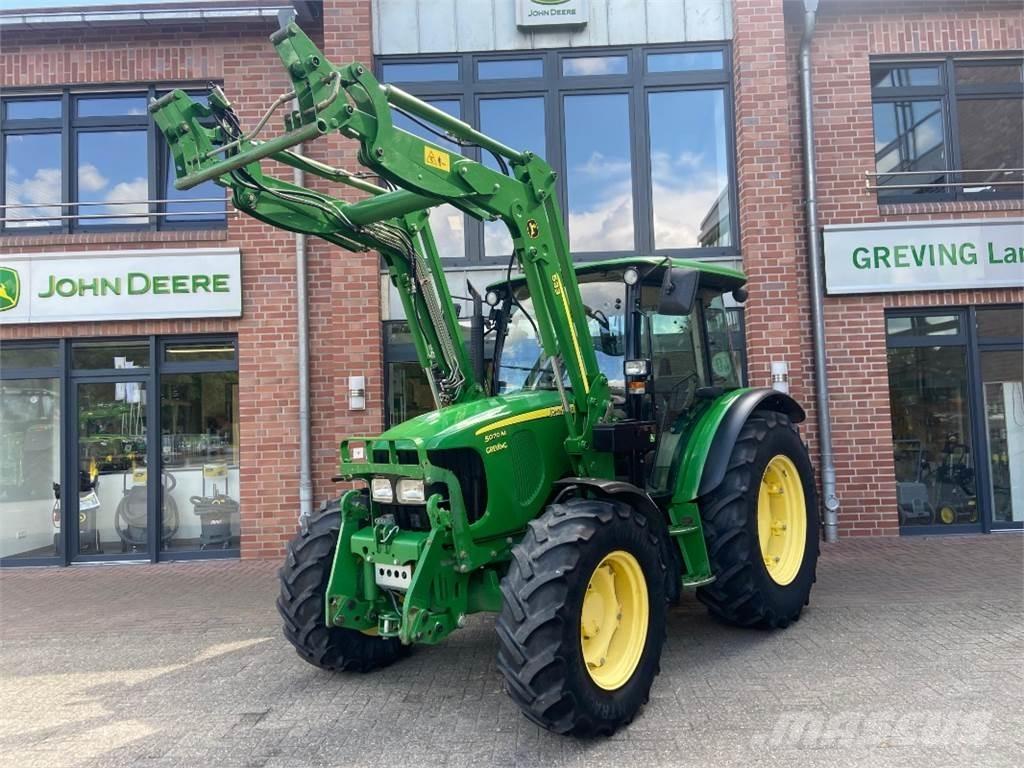 John Deere 5070M Tractoare