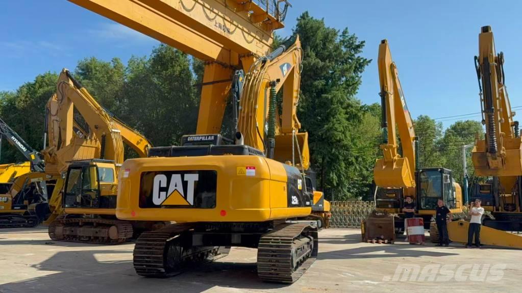 CAT 325 D L Excavatoare pe șenile
