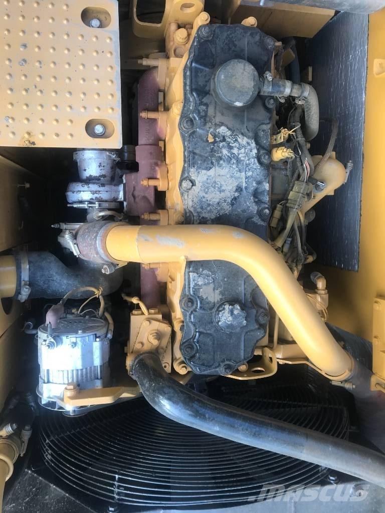 CAT 325 D L Excavatoare pe șenile
