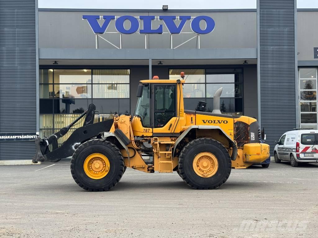 Volvo L 120 F Incarcator pe pneuri