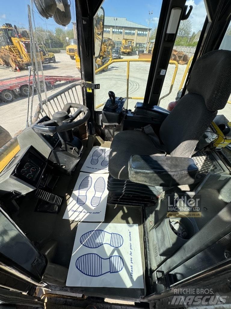 CAT 826H Compactoare deseuri