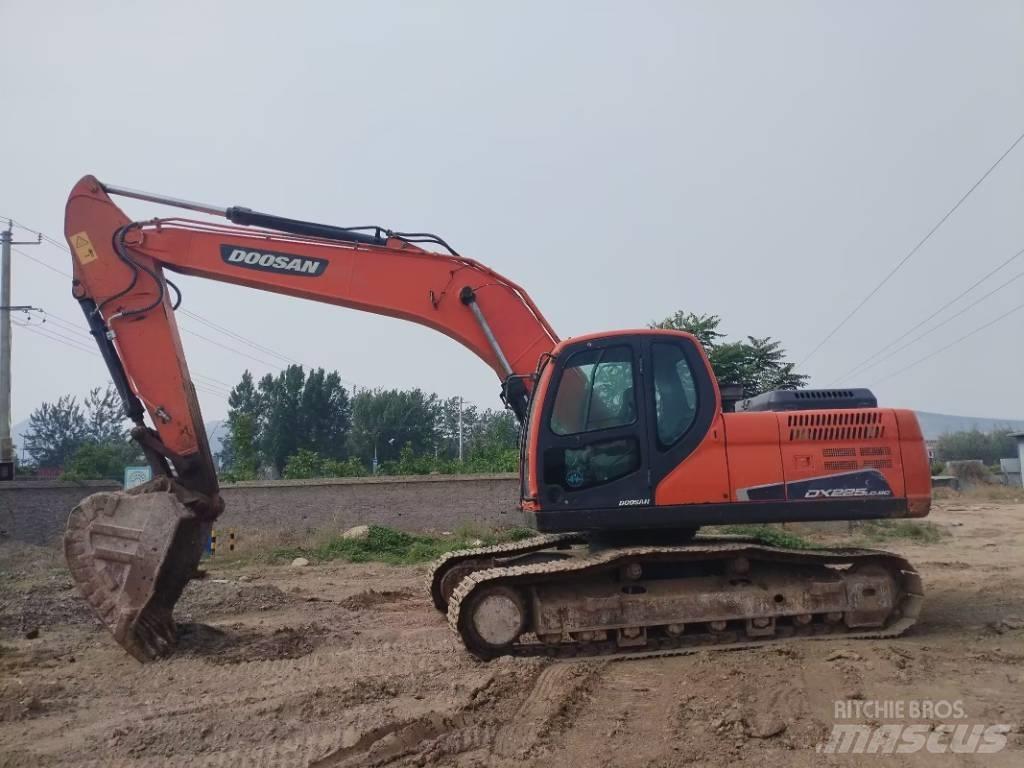 Doosan DX225LC-9C Excavatoare pe șenile
