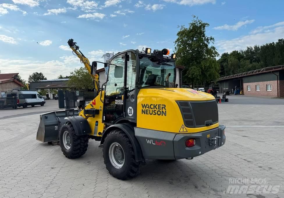 Wacker Neuson WL 60 Incarcator pe pneuri