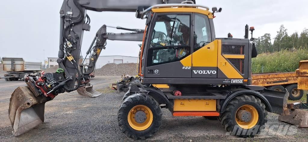 Volvo EWR 150 E Excavatoare cu roti
