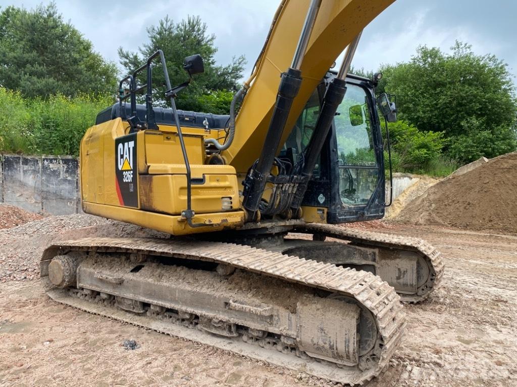 CAT 326 F L Excavatoare pe șenile
