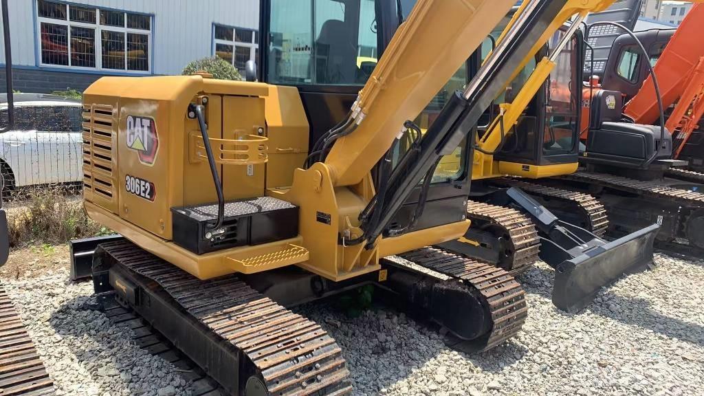 CAT 306 Excavatoare pe șenile
