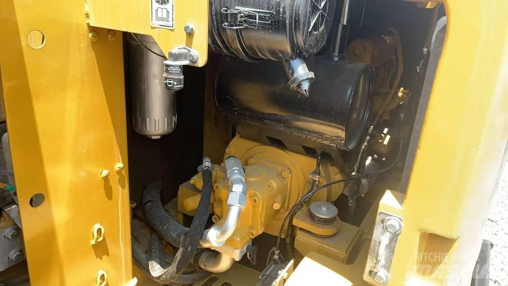 CAT 306 Excavatoare pe șenile
