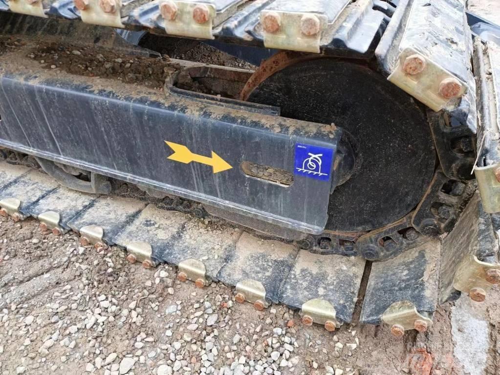 Komatsu PC 70-8 Excavatoare pe șenile
