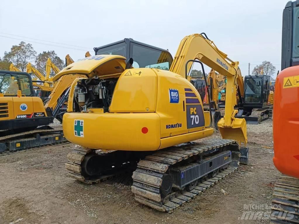 Komatsu PC 70-8 Excavatoare pe șenile
