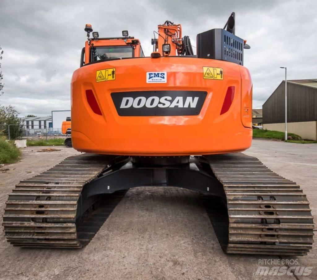 Doosan DX 235 LCR-5 Excavatoare pe șenile
