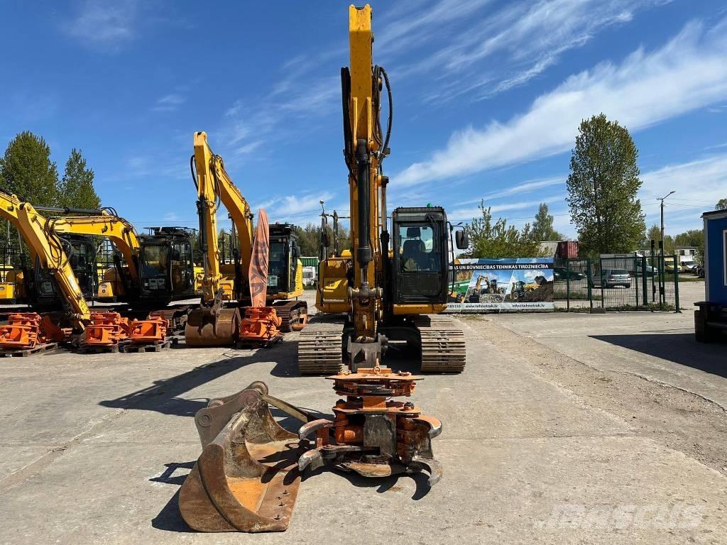 JCB JS 130 LC Excavatoare pe șenile
