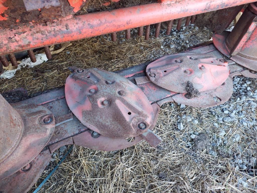 Kuhn alterna 400 Cositoare de iarba cu umidificator