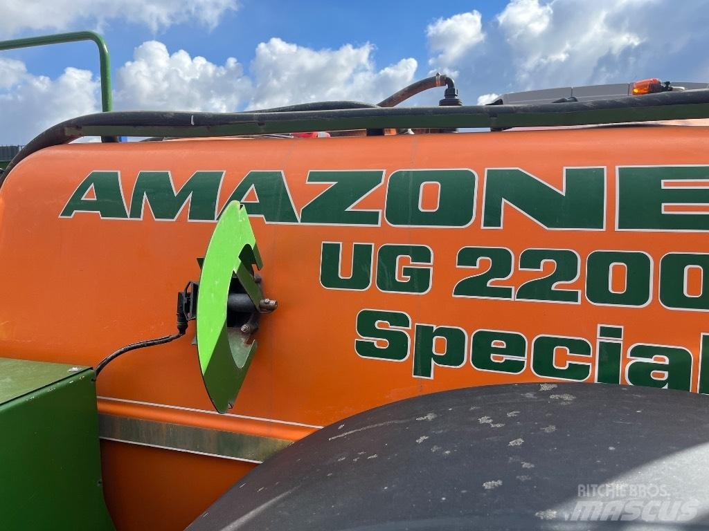 Amazone UG 2200 Tractoare agricole sprayers
