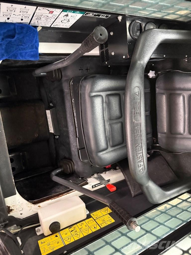 Bobcat S 16 Mini incarcator