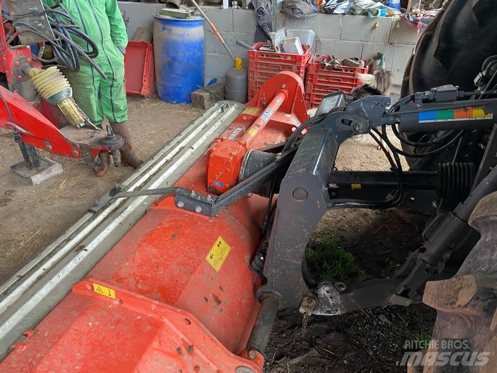 Kuhn BP 305 Concasoare
