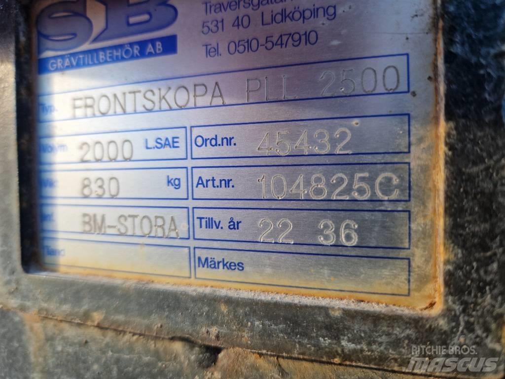LiuGong 835H Incarcator pe pneuri