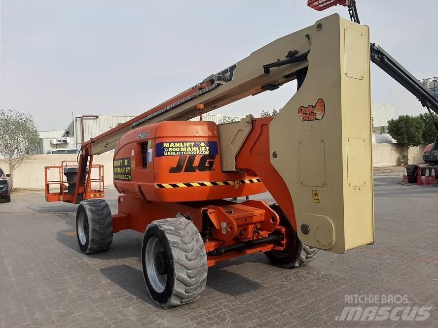 JLG 800AJ Nacele cu brat articulat