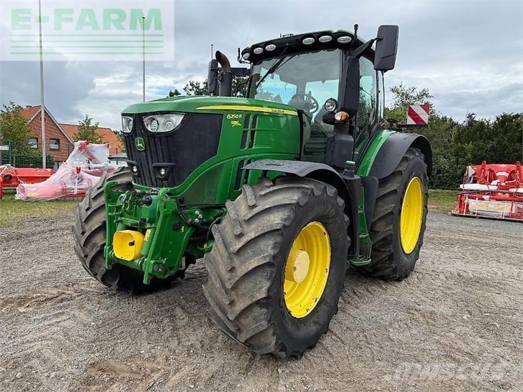 John Deere 6250r Tractoare