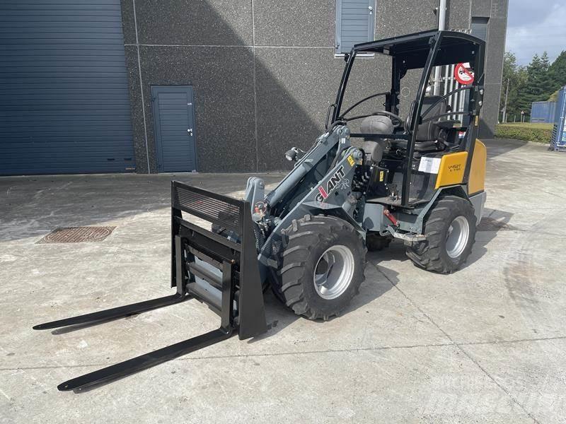 GiANT V 452 T XTRA Incarcator pe pneuri