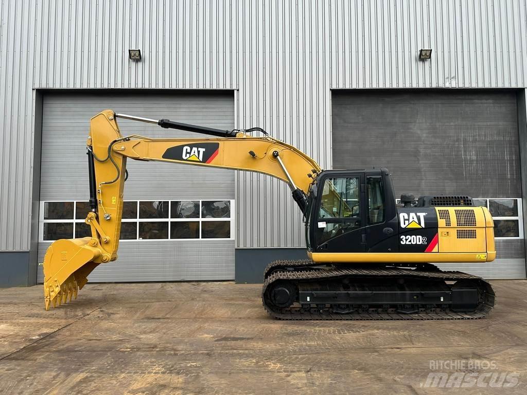 CAT 320D2 Excavatoare pe șenile
