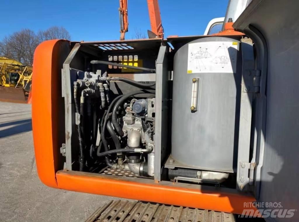 Hitachi EX 100 Excavatoare pe șenile
