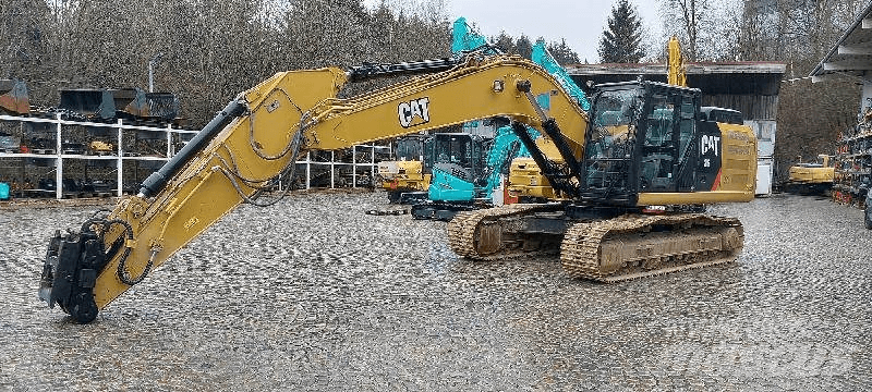 CAT 326F Excavatoare pe șenile
