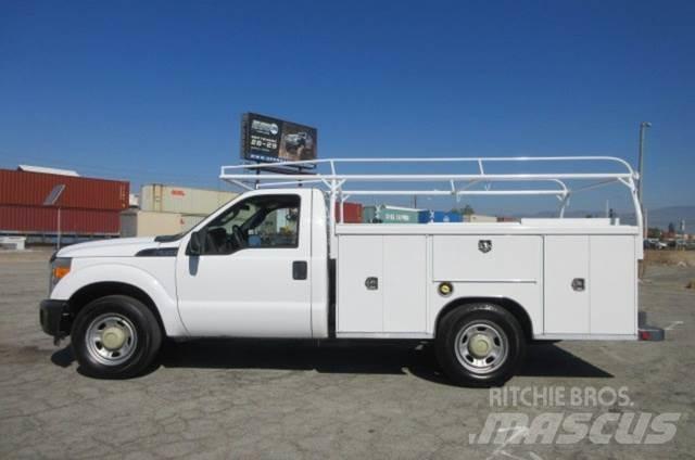 Ford F350 Vehicule de recuperare