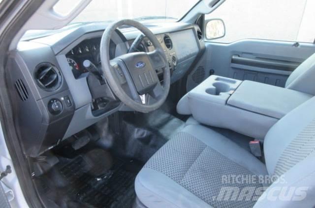 Ford F350 Vehicule de recuperare