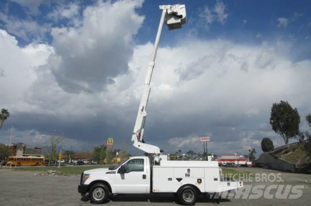 Ford F350 Vehicule de recuperare