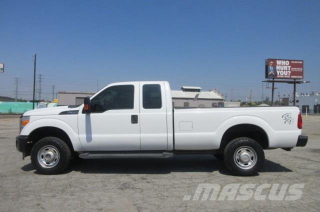 Ford F350 Vehicule de recuperare