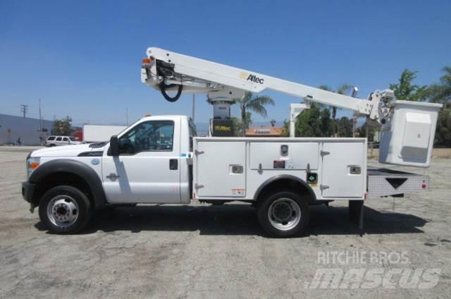 Ford F450 Platforme aeriene montate pe camion