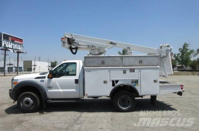 Ford F450 Platforme aeriene montate pe camion