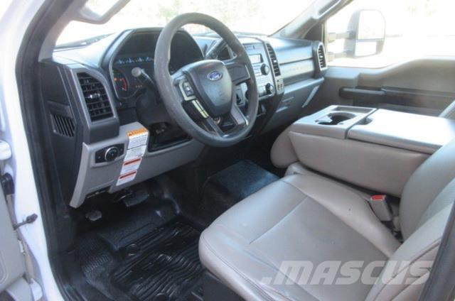 Ford F550 Vehicule de recuperare